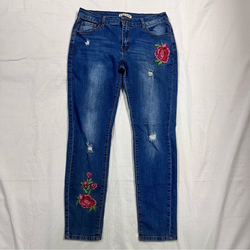 Encore ladies Embroidered Jeans size 13 junior
